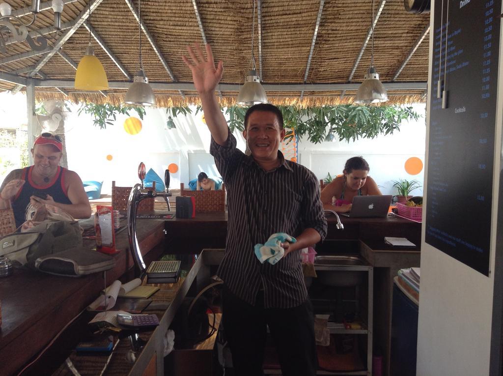 The Living Quarters Hostel 543 سيام ريب المظهر الخارجي الصورة