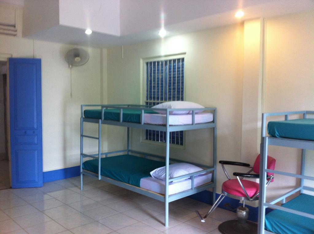 The Living Quarters Hostel 543 سيام ريب الغرفة الصورة