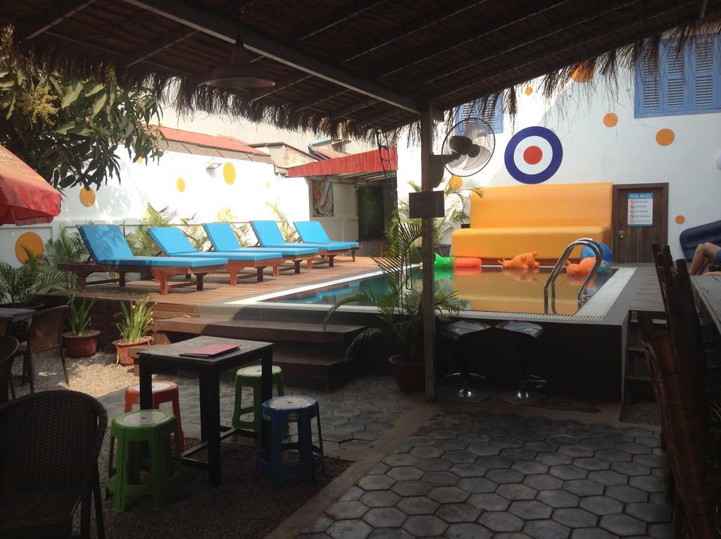 The Living Quarters Hostel 543 سيام ريب المظهر الخارجي الصورة
