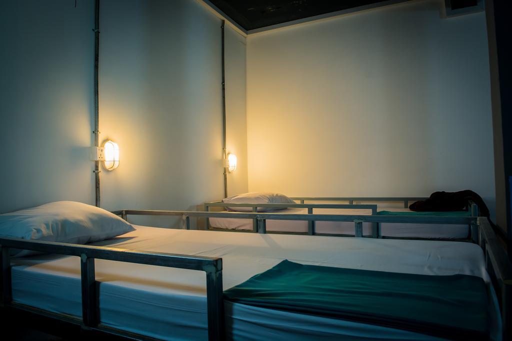 The Living Quarters Hostel 543 سيام ريب المظهر الخارجي الصورة