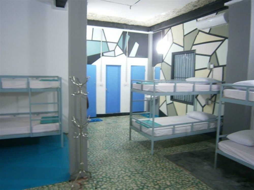 The Living Quarters Hostel 543 سيام ريب المظهر الخارجي الصورة